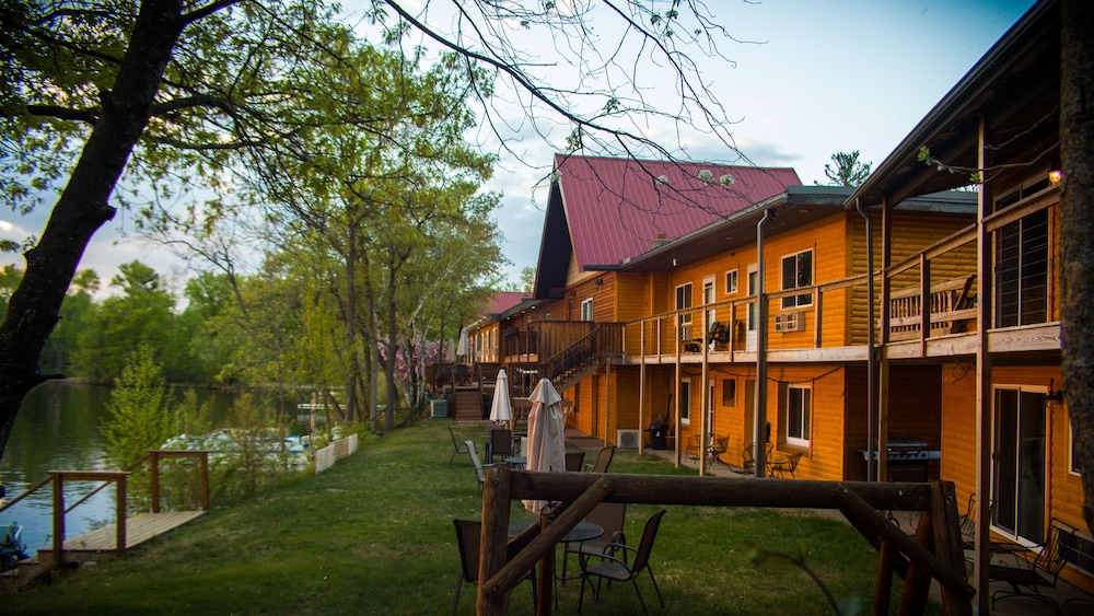 Curriers Lakeview Lodge - photo 125