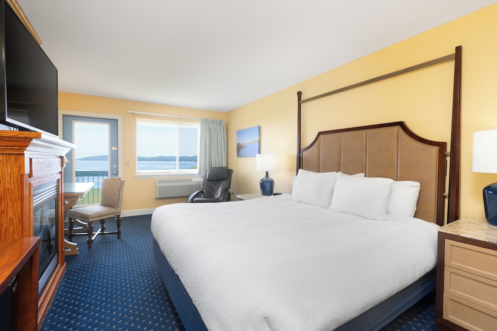 Fireside Inn & Suites Belfast - photo 15