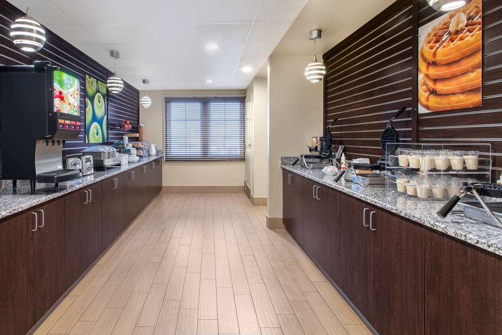 La Quinta Inn & Suites by Wyndham Ocean City - photo 34