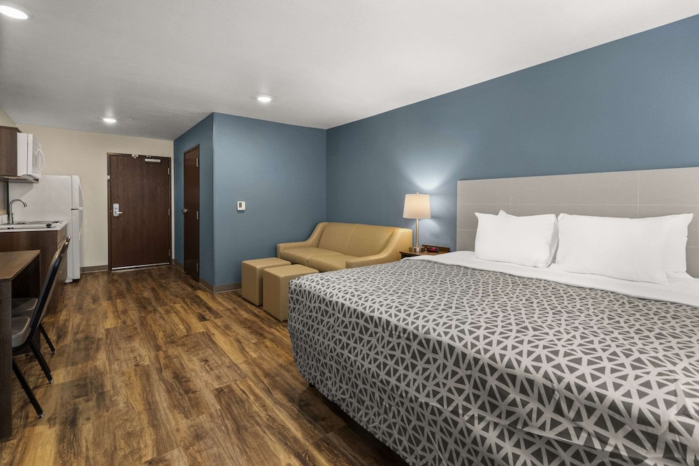 Woodspring Suites Bowling Green I 65 - photo 17