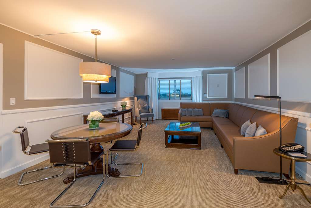 The Garden City Hotel - photo 12