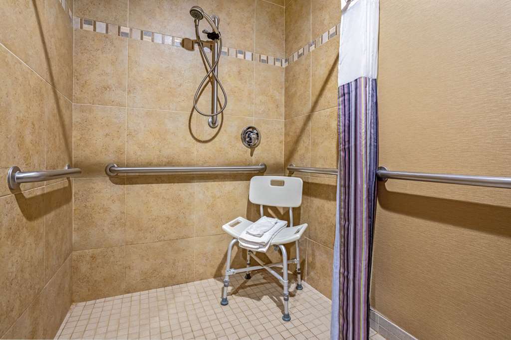 La Quinta Inn & Suites by Wyndham Coeur d`Alene - photo 16