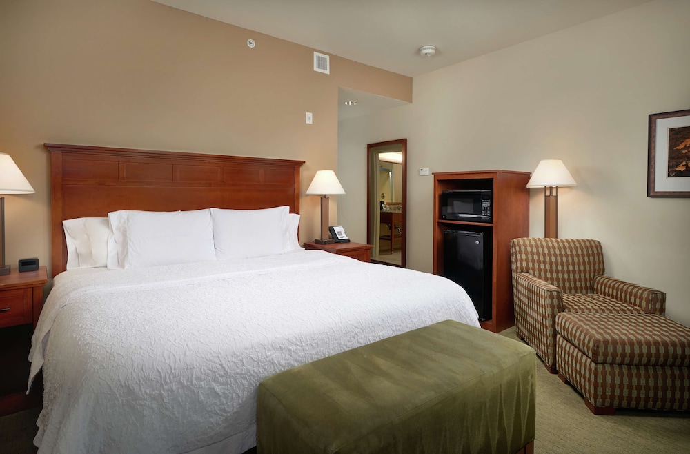 Hampton Inn & Suites Salem OR - photo 16