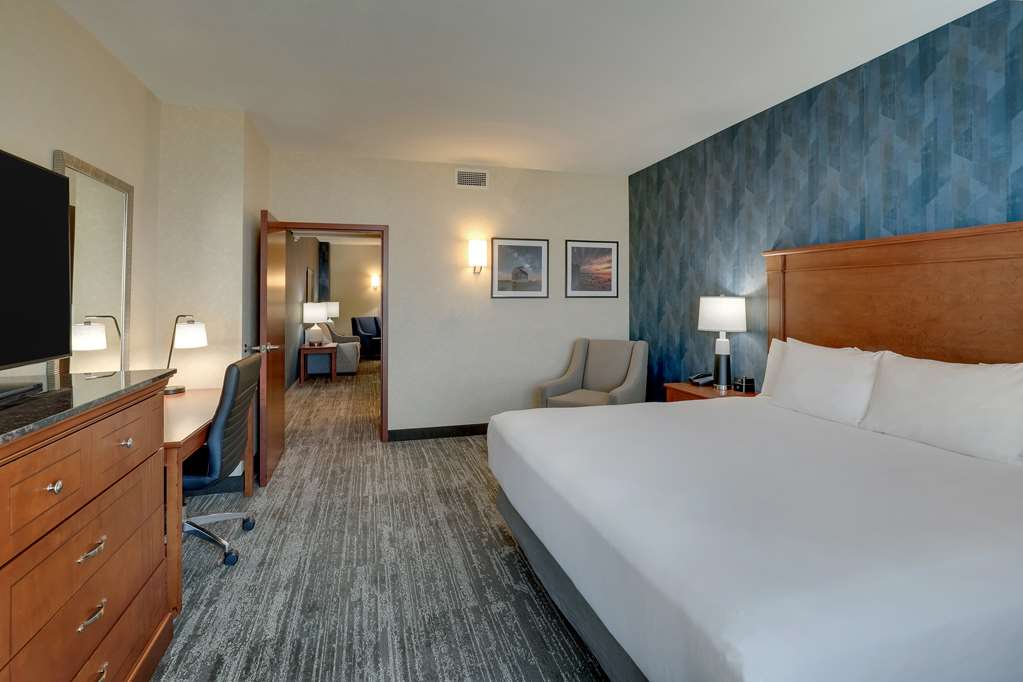 Drury Plaza Hotel Mt. Vernon - photo 16