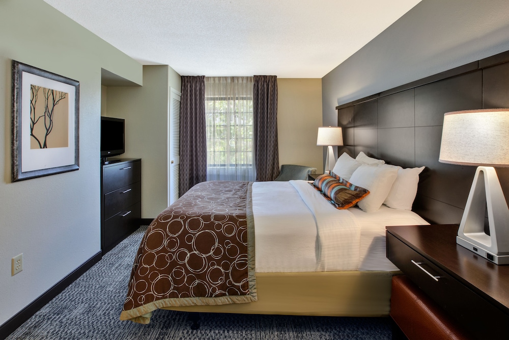 Staybridge Suites Louisville East an IHG Hotel - photo 4