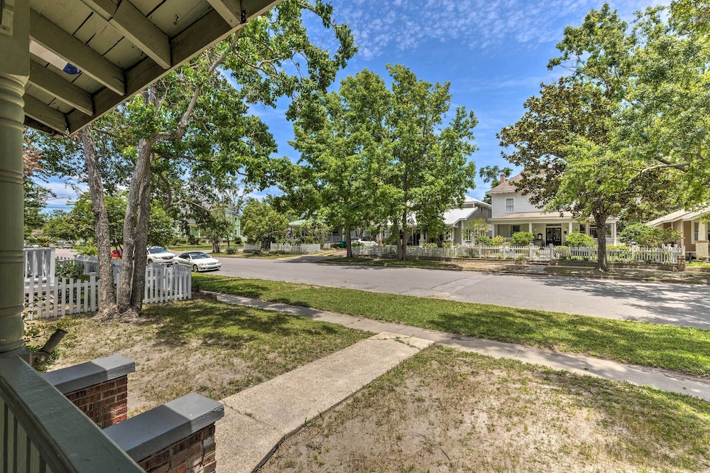 Cozy Gulfport Home Walk to Beach Marina and Casino - photo 25