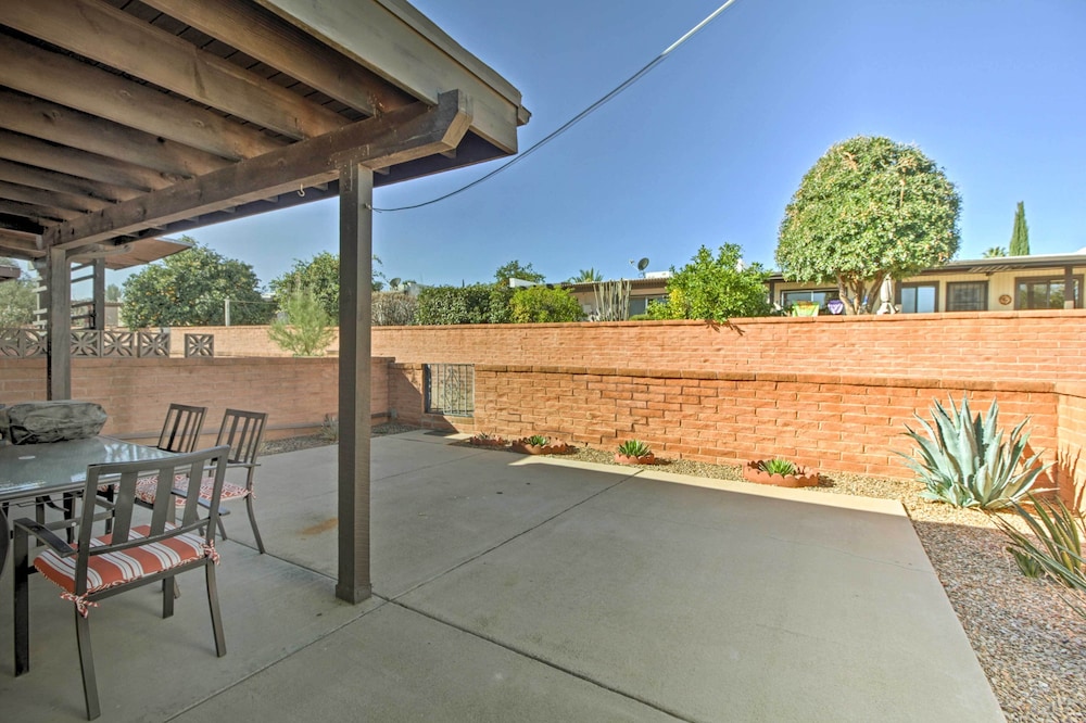 Green Valley Townhome with Patio and Resort Amenities - photo 12