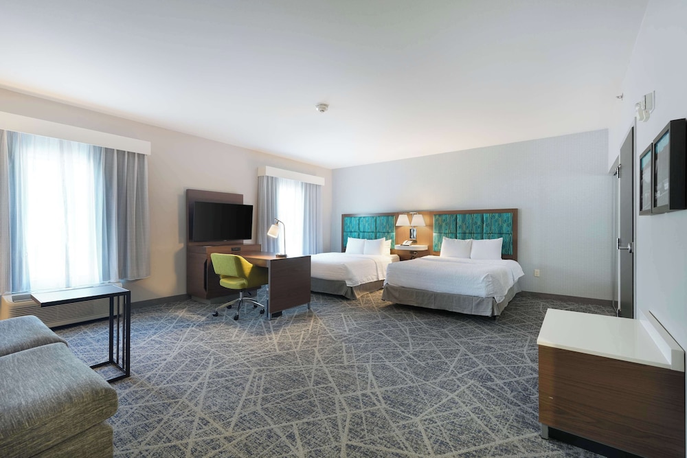 Hampton Inn & Suites Tulsa Central - photo 15
