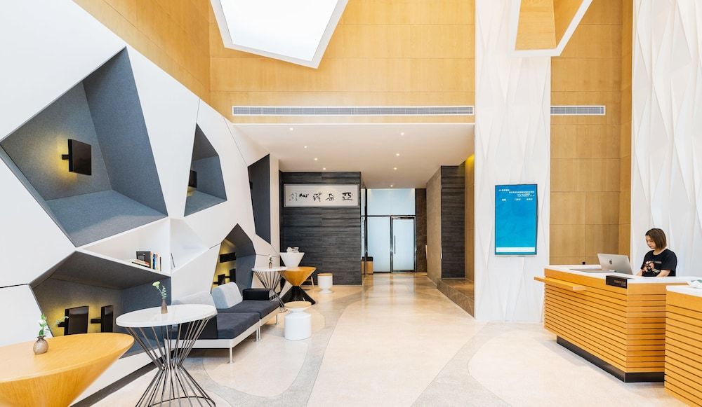 Atour Hotel - carbon neutral hotel in Qufu