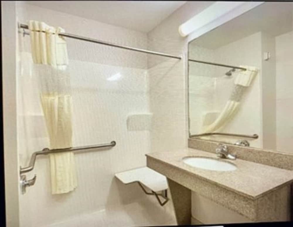 Kemah Edgewater Hotel SureStay Collection by Best Western - photo 15