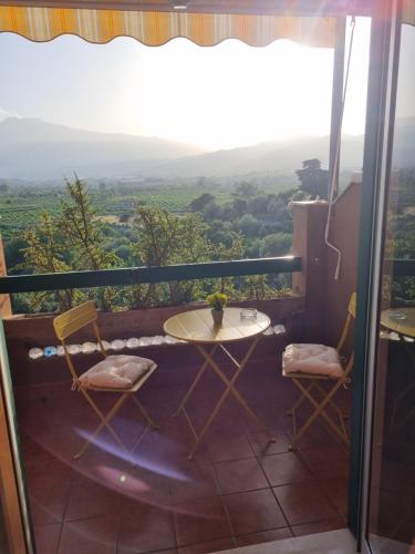 Appartamento Les Roches Noires — 4-Star Luxury Hotel in Giardini-Naxos, Italy