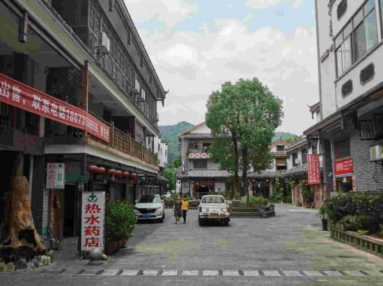 Ruchengrequankezhan — Rucheng
