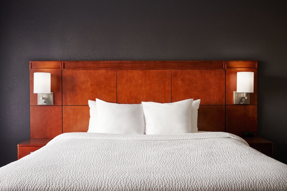 Courtyard by Marriott St. Louis Downtown West - photo 10