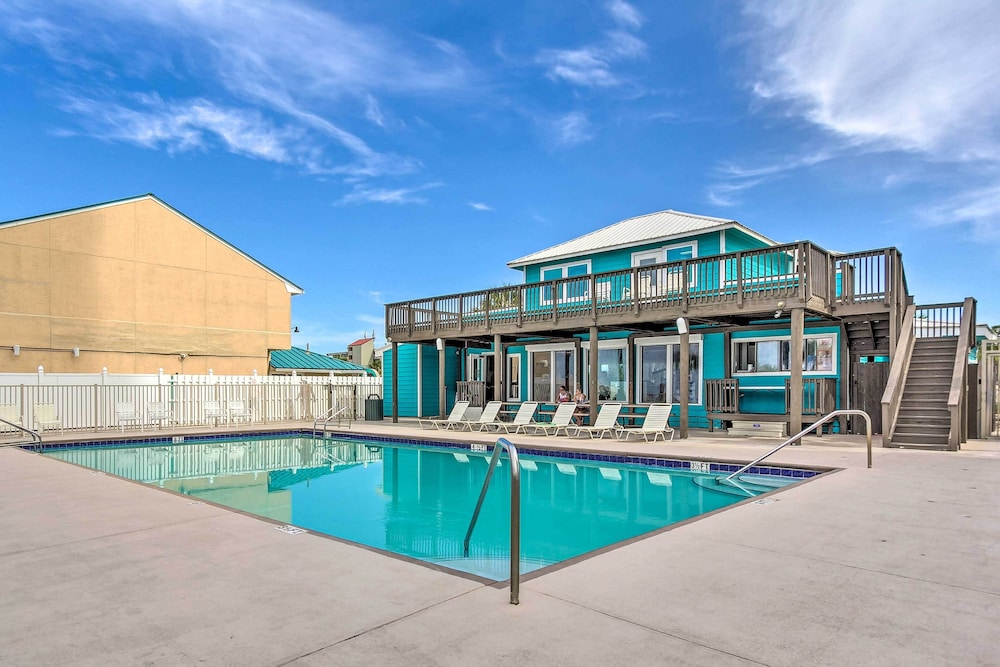 Updated PCB Resort Townhome Walk to Beach - photo 20