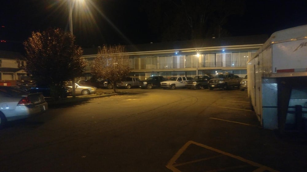 Ashland Inn - photo 37