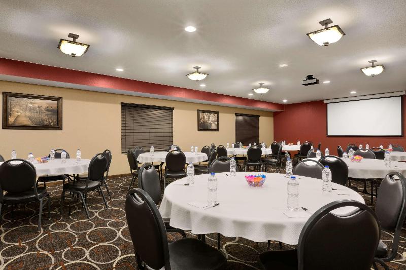 Country Inn & Suites By Radisson Little Falls Mn - photo 25