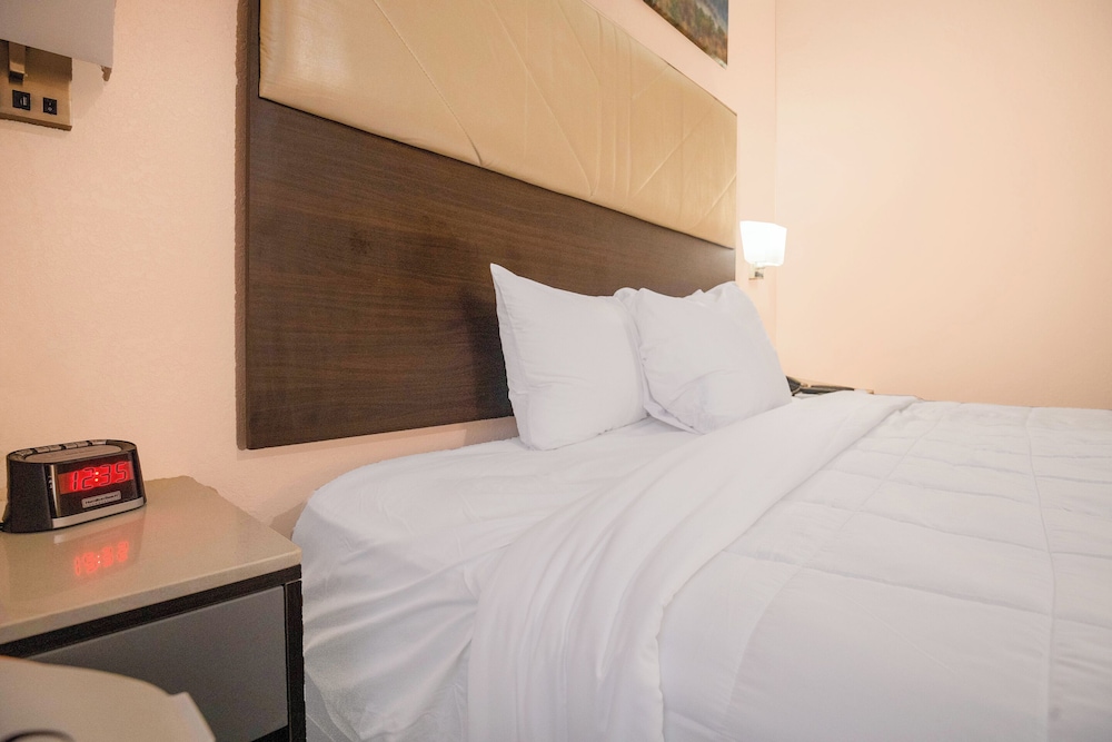 OYO Hotel Adairsville Calhoun South I 75 - photo 16