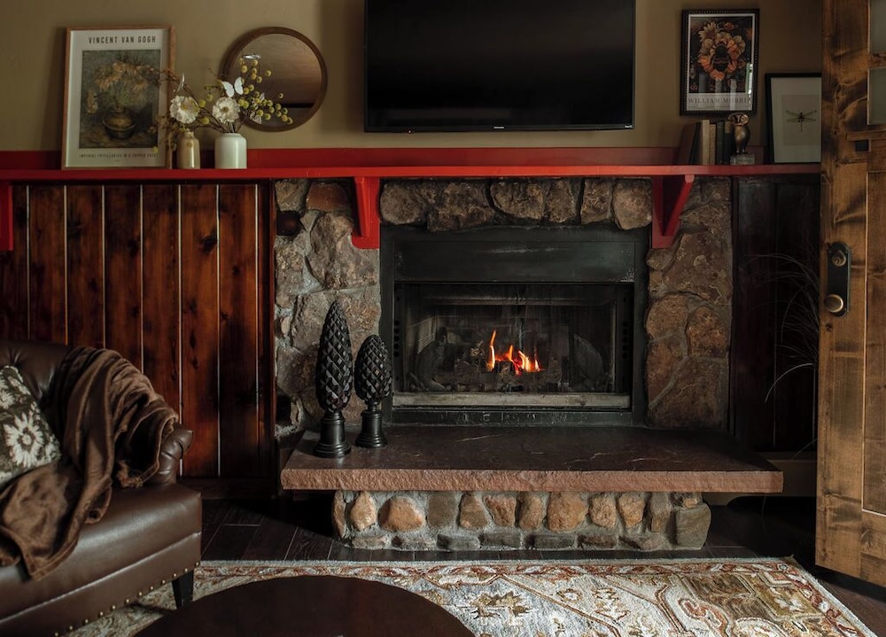 Highland Haven Creekside Inn - photo 87