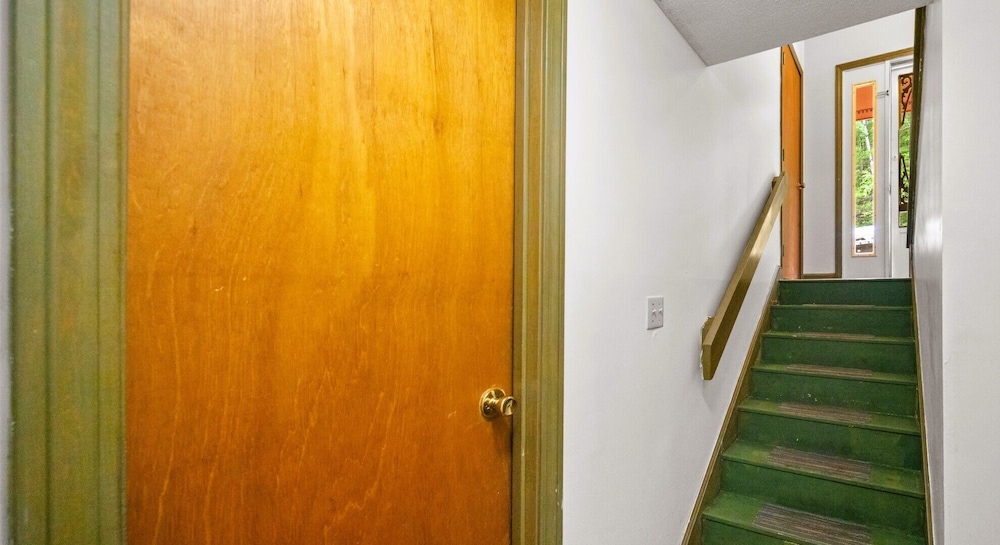 Evergreen Valley Inn - photo 82