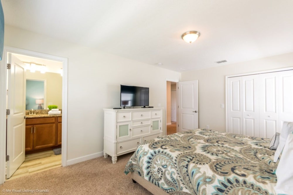 Rent a Luxury Townhome on Storey Lake Resort Minutes From Disney Orlando Townhome 2709 - photo 13
