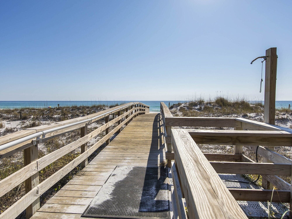 The Mainsail Resort - photo 20
