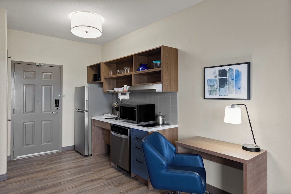 Candlewood Suites Yuma by IHG - photo 18