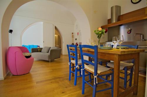 CasaBlanca Apartment — 4-Star Luxury Hotel in Rome, Italy