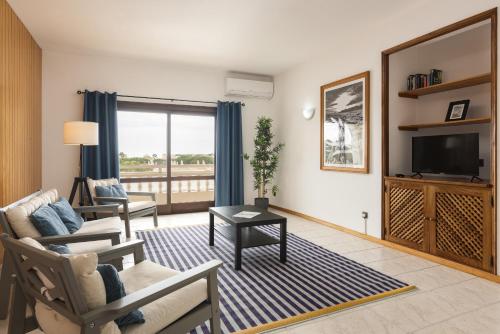 Vila de Santa EulAlia III Albufeira — 4-Star Luxury Hotel in Albufeira, Portugal