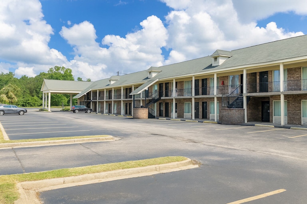 Days Inn by Wyndham Manning - photo 24