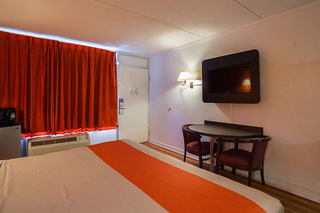 Motel 6 Tifton GA - photo 10