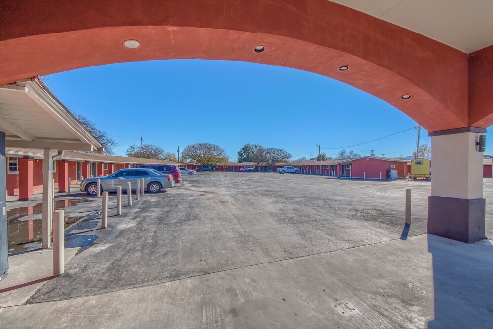 Amber Sky Motel - photo 28