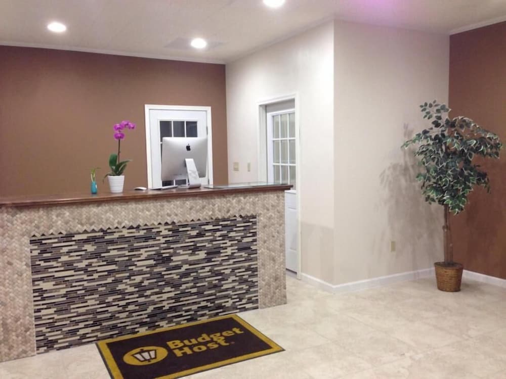 All Suites Inn Budget Host - featured photo