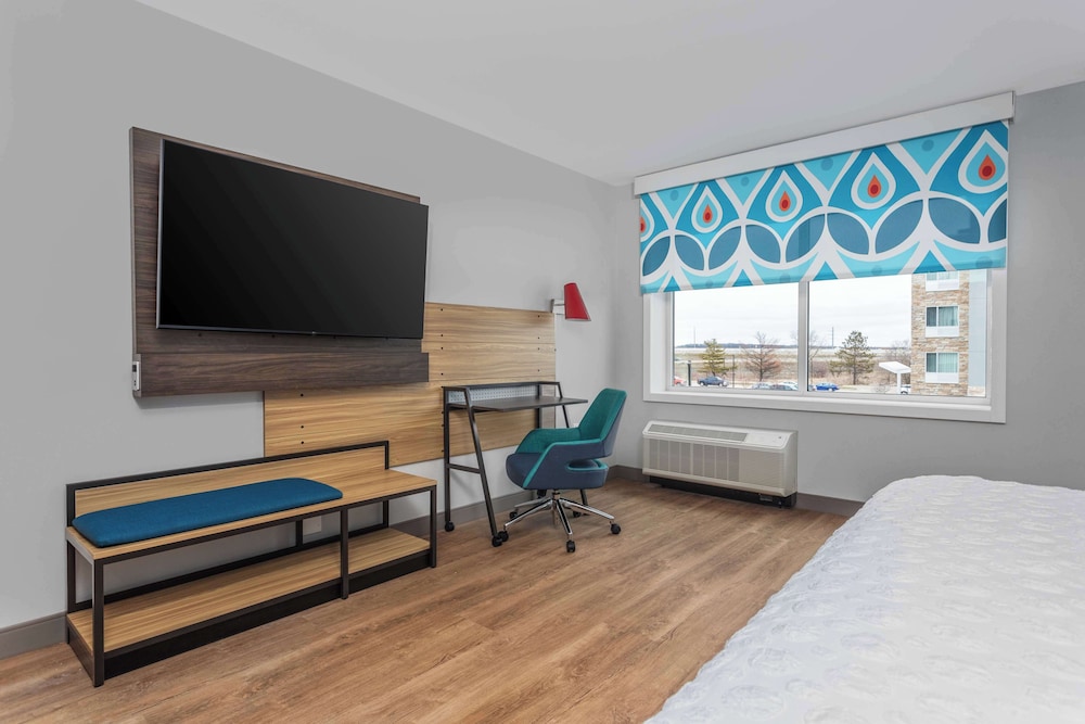 Tru by Hilton Janesville - photo 10