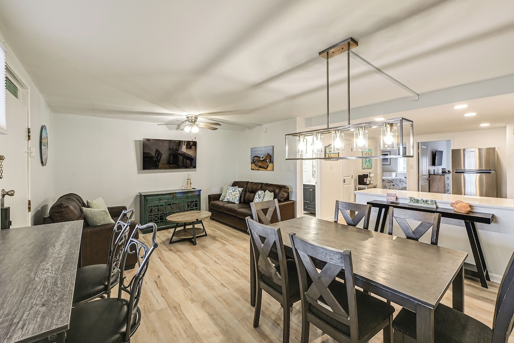 Cozy Ocean City Condo: Steps to Maryland Beach — 4-Star Luxury Hotel in Ocean City, United States