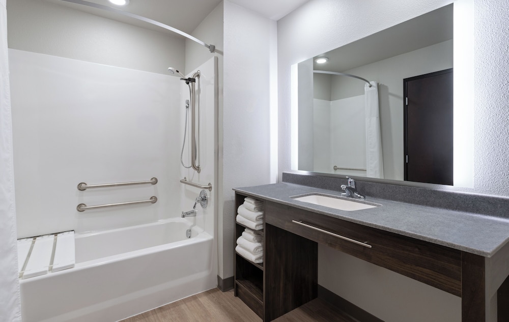 Sonesta Simply Suites Avondale - photo 26