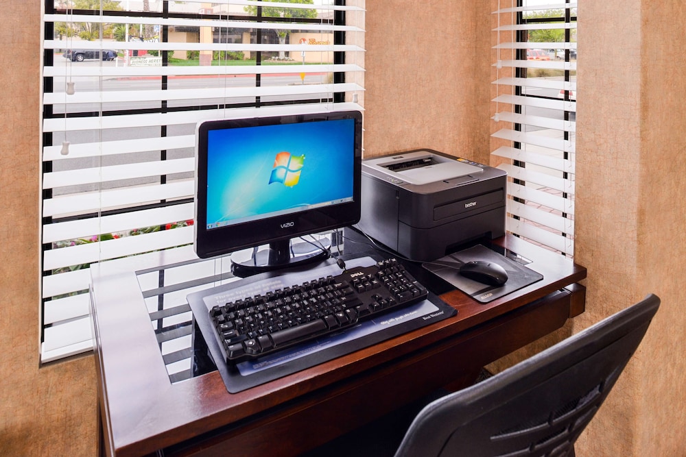 Best Western Airpark Hotel LAX Airport LA Stadium - photo 33