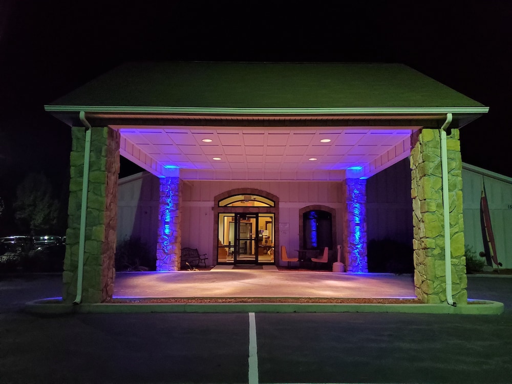 Americas Best Value Inn & Suites Independence VA - photo 12
