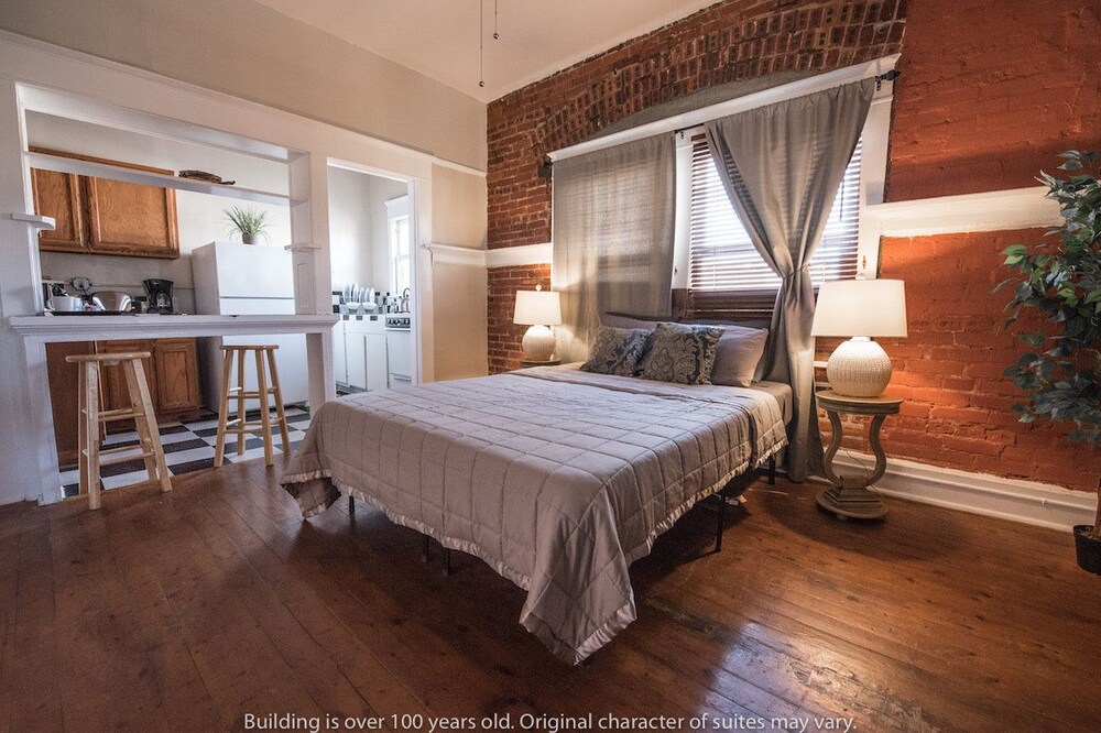 Ellison Suites - photo 26