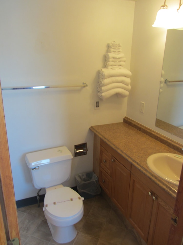 Green Dolphin Motel - photo 52