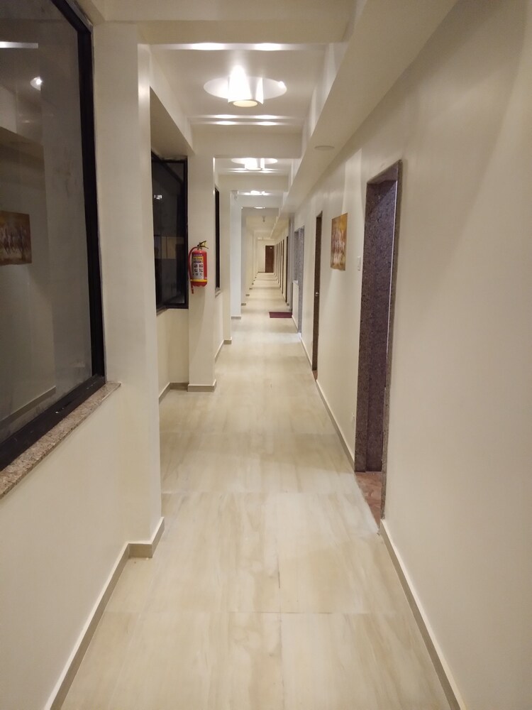 Hotel Krishna - carbon neutral hotel in Sanand