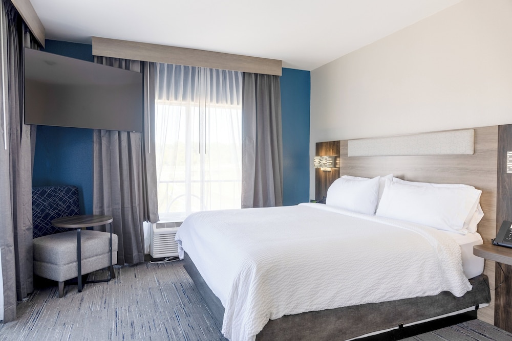 Holiday Inn Express & Suites Vicksburg by IHG - photo 16
