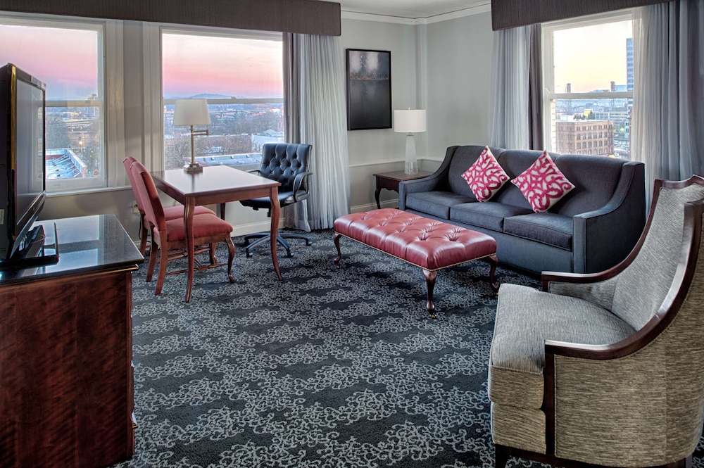 Embassy Suites by Hilton Portland Downtown - photo 12
