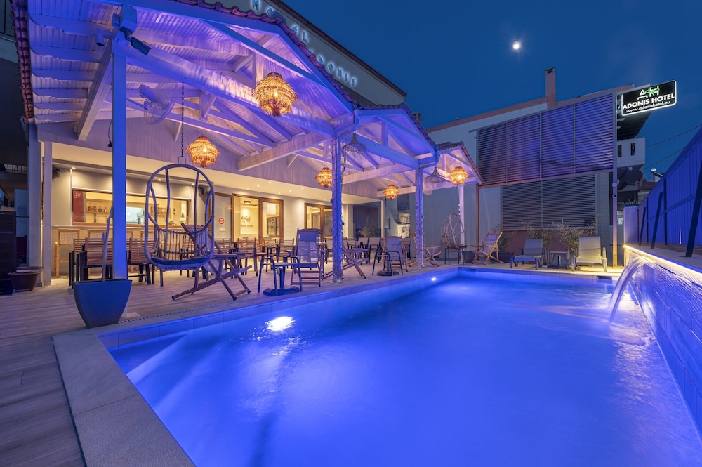 Adonis Hotel - carbon neutral hotel in Kassandreia