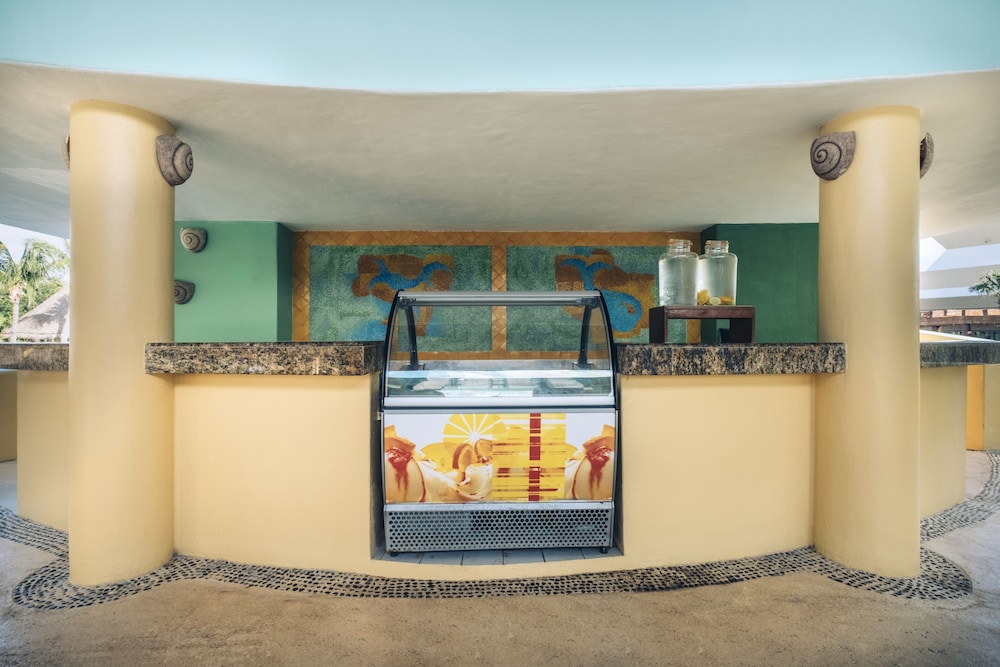 Snack bar
