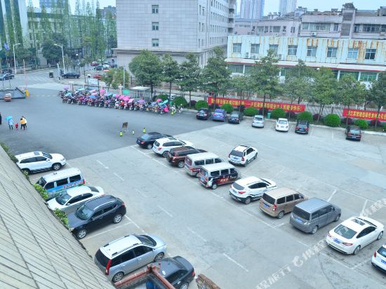 Qianjiang Hotel — hotel in Qianjiang