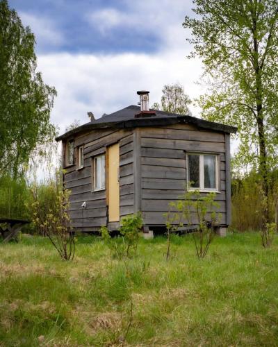 Tinyhouse On Eco Farm Surrounded By Nature Bjorngarden 20215417 — Sunne