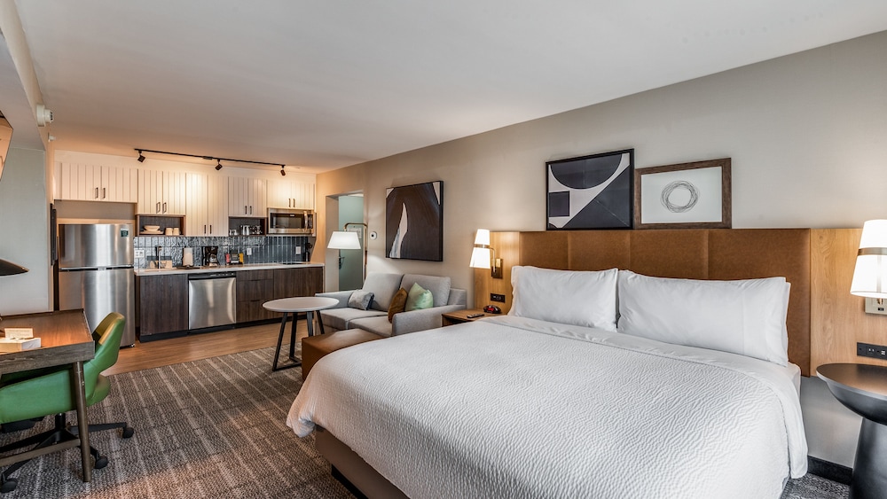 Staybridge Suites Dallas Market Ctr Love Field by IHG - photo 13