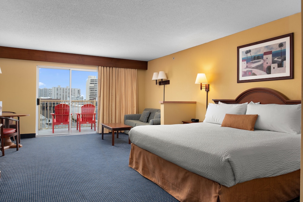 Bonita Beach Hotel - photo 7