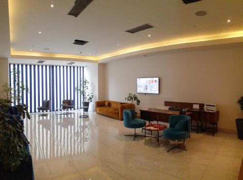 Only Front Sea View No Side View Wonderful Panorama High Floor Location Guarantee