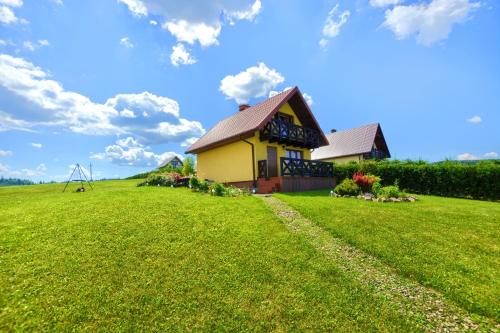 Domek u Mirosi in Polanczyk, Poland